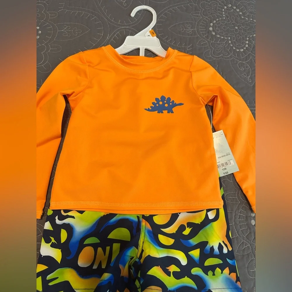 Okie Dokie Toddler Boys Dinosaur Rash Guard Shirt /Swim Trunks Set NWT Size 12M